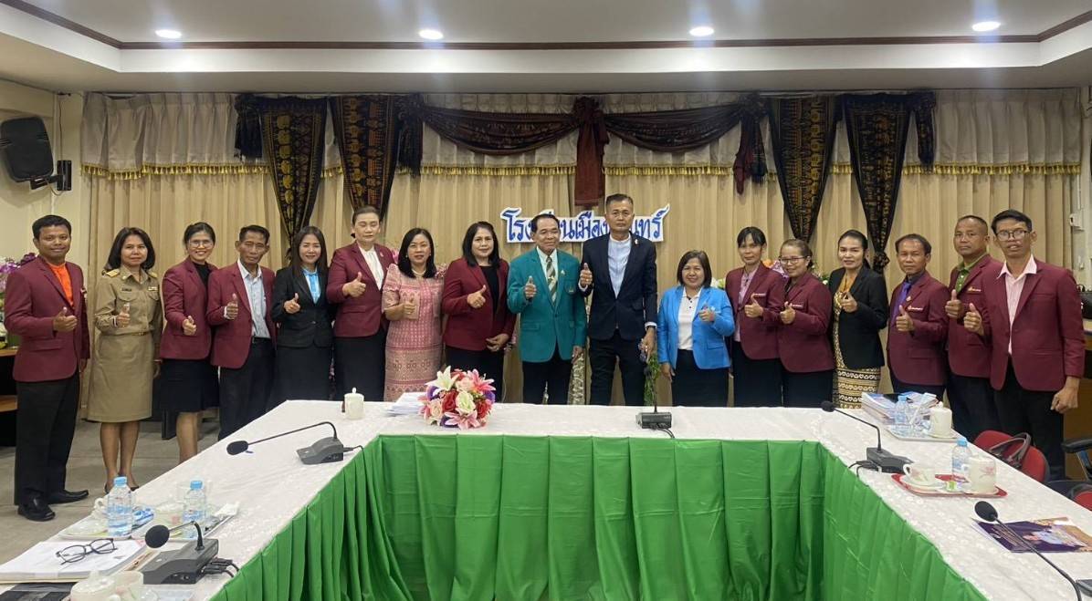 ประเมินประสิทธิภาพและประสิทธิผลการปฏิบัติงาน (ครั้งที่ 1) ของผู้บริหารโรงเรียน เครือข่ายฯ เมืองสุรินทร์ 6