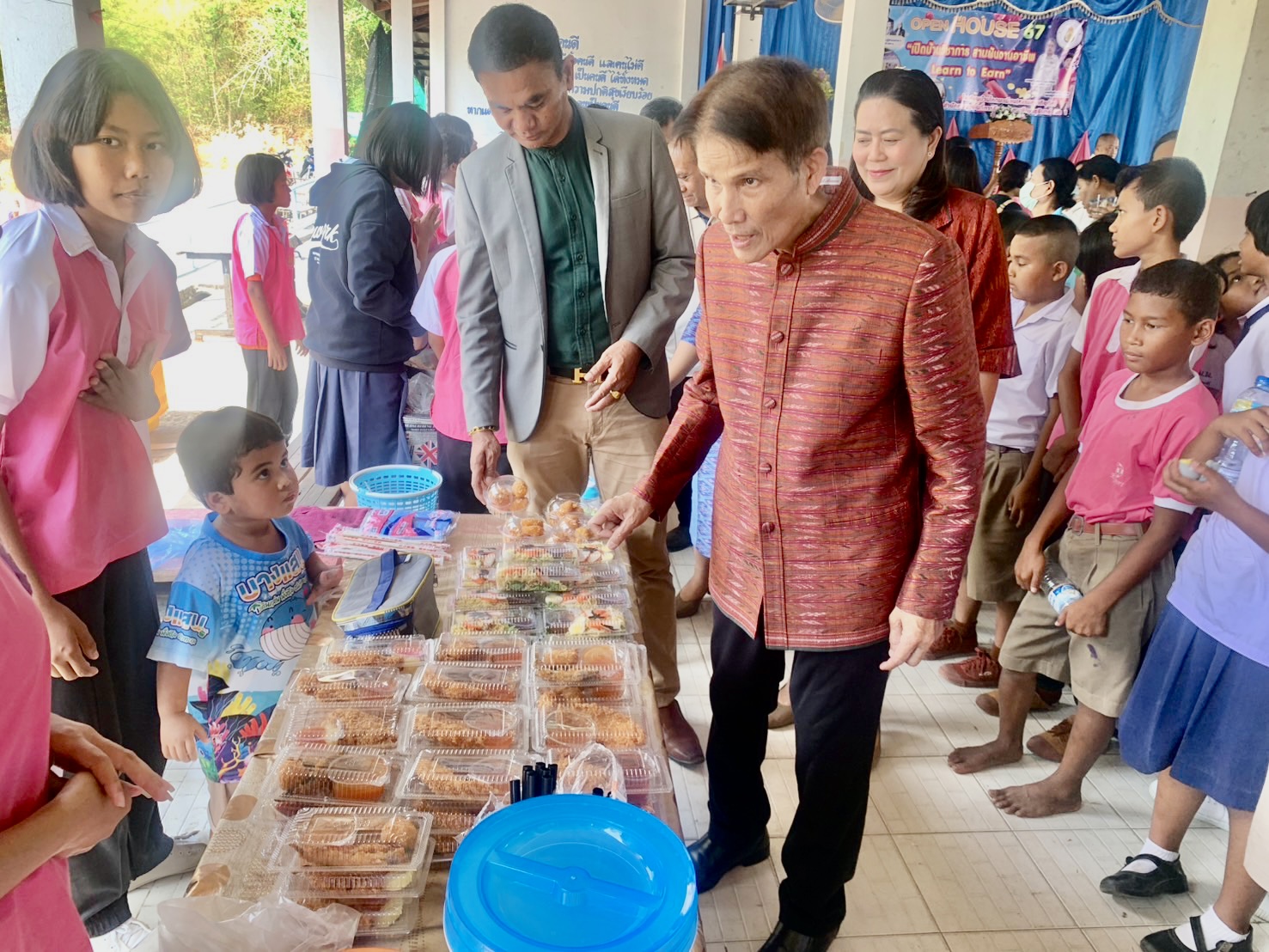 “เปิดบ้านวิชาการ สานฝันงานอาชีพ Learn to Earn”