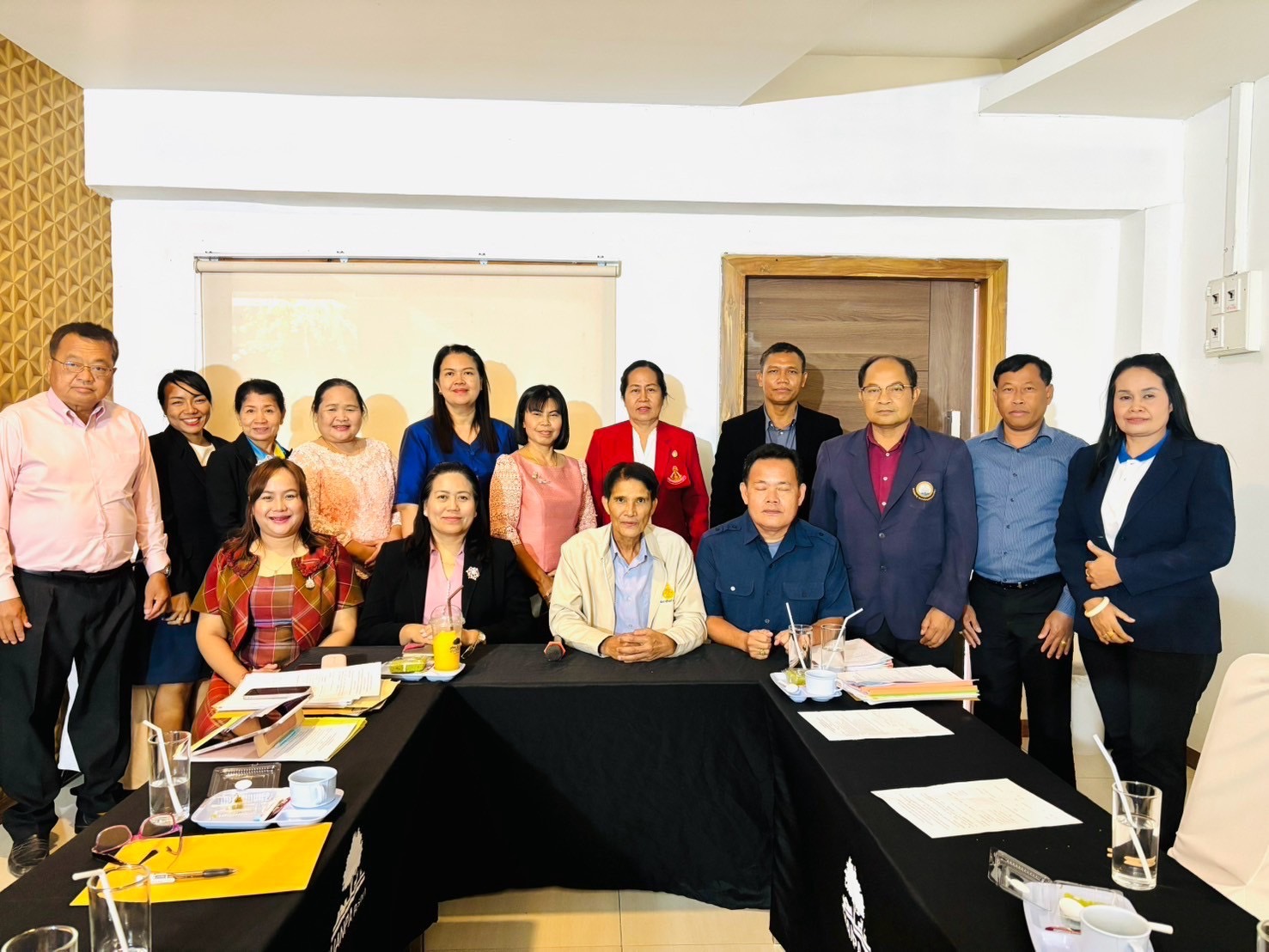 ประเมินประสิทธิภาพและประสิทธิผลการปฏิบัติงาน (ครั้งที่ 1) ของผู้บริหาร  เครือข่ายฯ เมืองสุรินทร์ 2