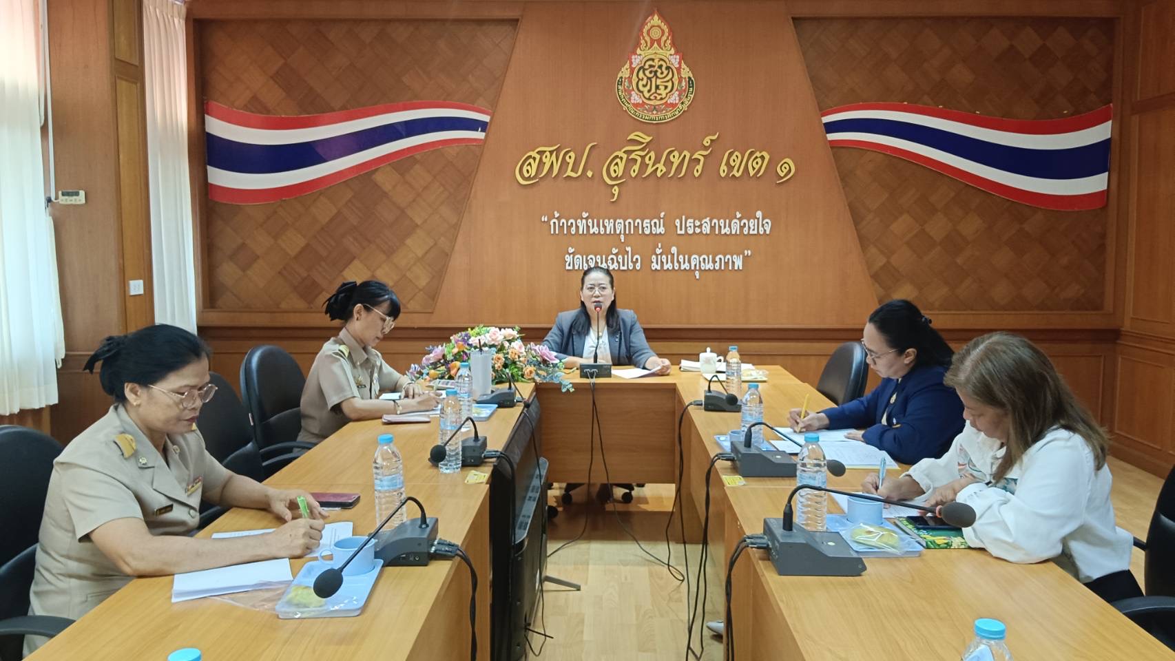 การประชุมการจัดทำโครงการพัฒนาเทคโนโลยีดิจิทัลเพื่อการบริหารจัดการของสำนักงานเขตฯ